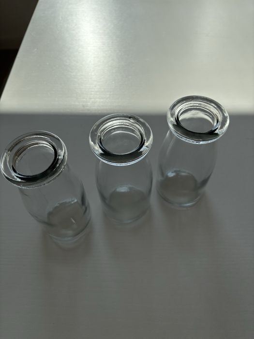 3 frascos de vidro