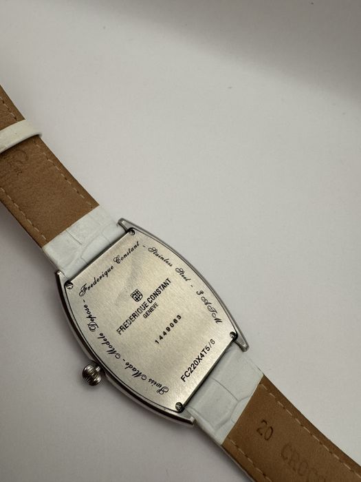 Frederique Constant Tonneau super stan dwa paski