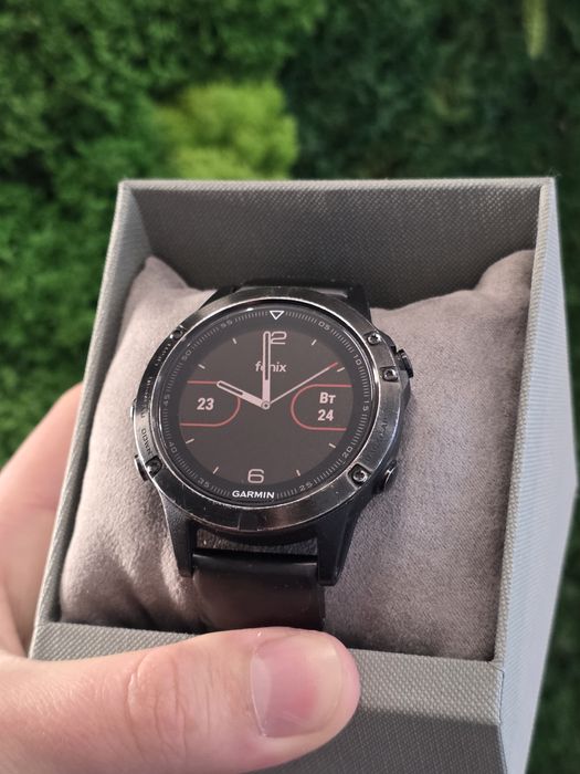 Garmin Fenix 5 Sapphire Crystal Stainless Steel WATCHMANIA Магазин