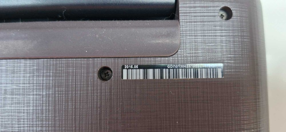 Tablet Acer z wypinana klawiaturą