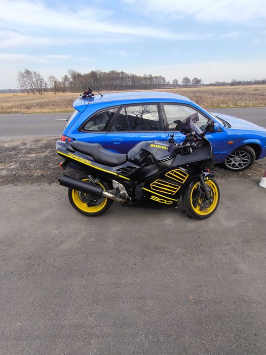 | Suzuki RF 900r |