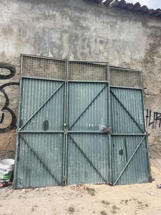 Portao 3 folhas de ferro e fechadura 270x240