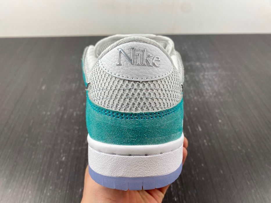 Nike SB Dunk Low - April Skateboards