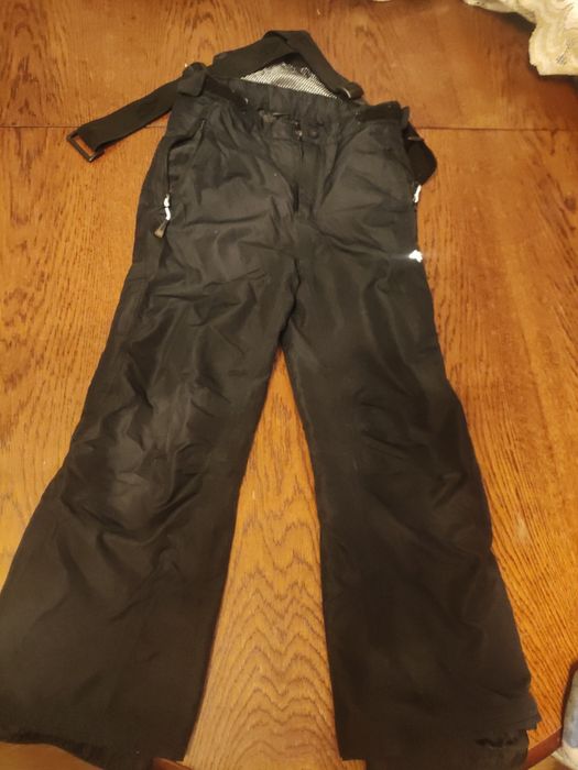 Markowe spodnie narciary marki 4F - Rozmiar 122
