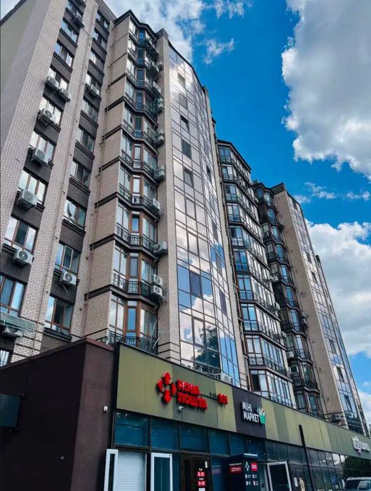 Продам 4 кімнатну квартиру  ЖК «Атлант» Центр Парк Глоби Поля Вигідно