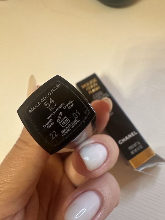 Помада Chanel  тон 54 Boy