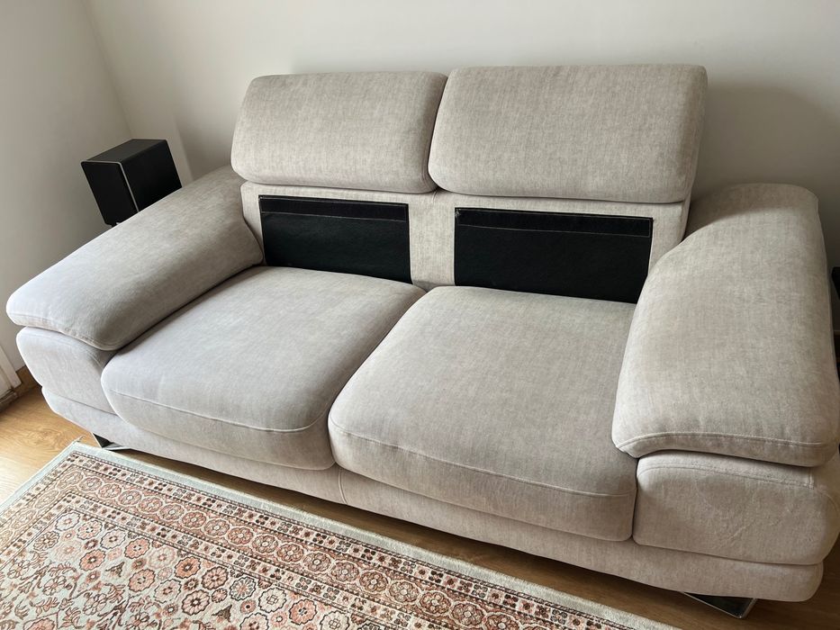 Sofá elegante 2 lugares