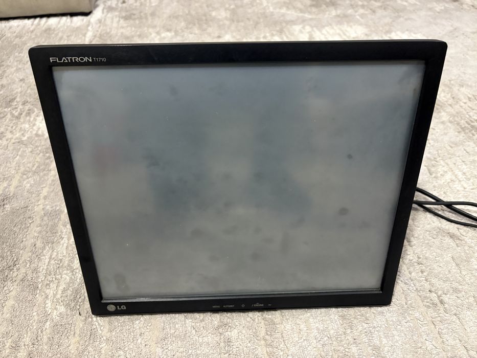 Monitor tatil LG T1710B -BN