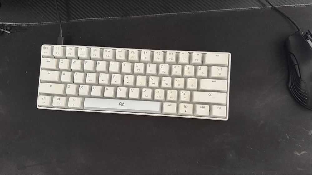 Vendo teclado 70% full mecanico