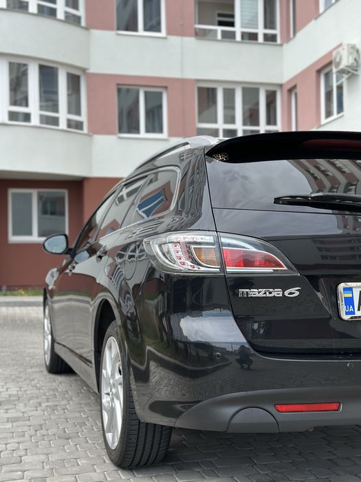 Mazda 6  2-покоління( рестайлінг)2011 рік 2.2 дизель