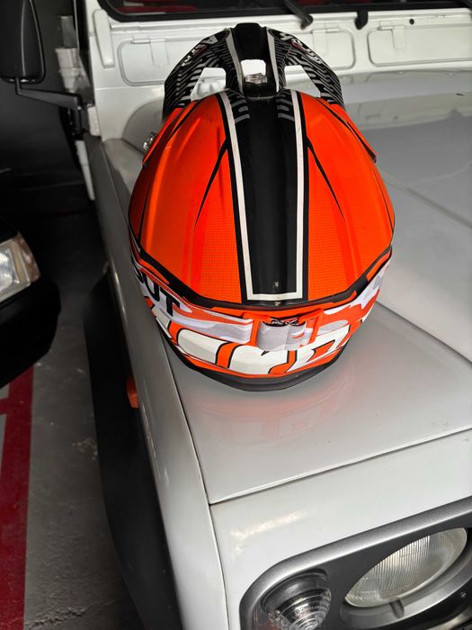 Capacete com óculos Airoh Helmet