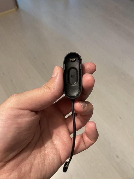 Продам фітнес трекер mi fit 4 (NFC)