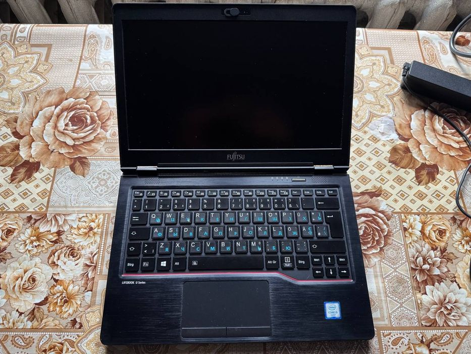 Ноутбук Fujitsu U727 i5 8/256gb 4G сімкарта
