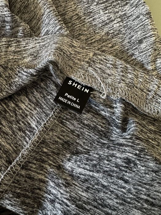 Conjunto desporto cinza top e short L 40