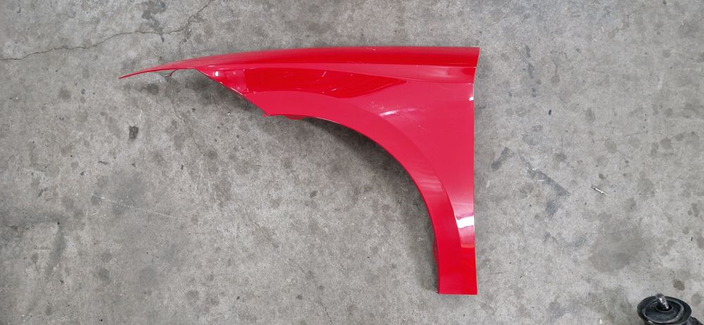 Blotnik lewy przód przedni seat Ibiza V 6f0