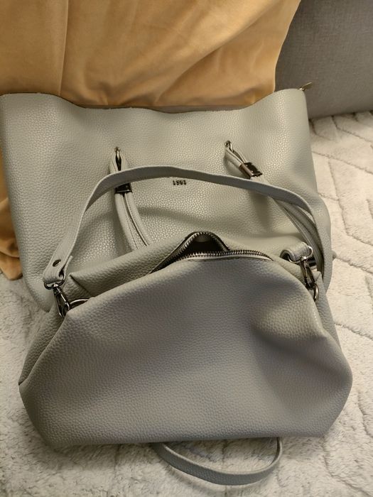 Torebka szara monogram Guess