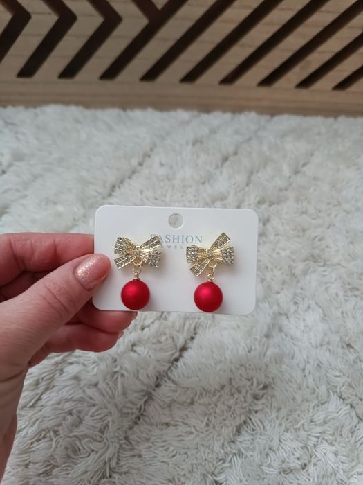 Kolczyki damskie eleganckie perełki perły kokardki kokardy