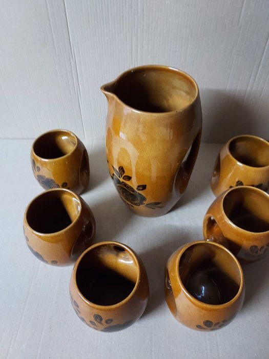 Conjunto jarro com 6 canecas barril c/ flor