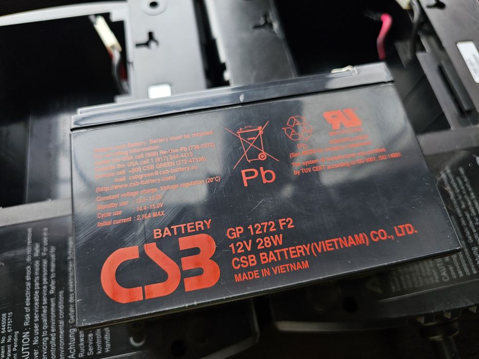 Продам 2 популярні безперебійники APC Back-UPS ES 700VA