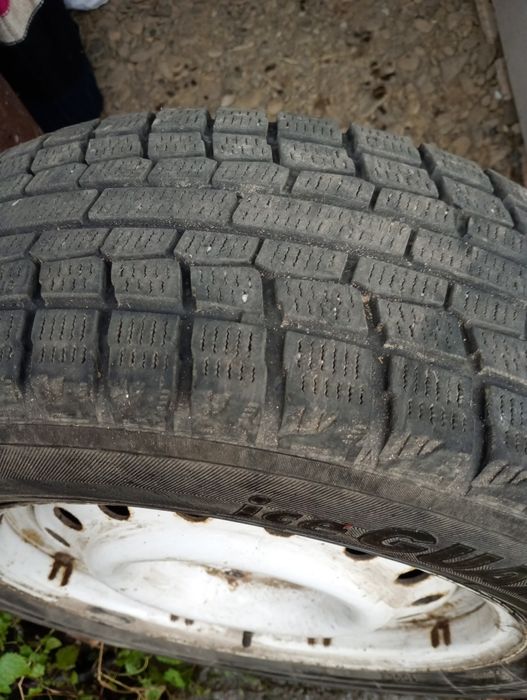 Зимова резина на волговських дисках R15*205*65 YOKOHAMA+ ШИПИ