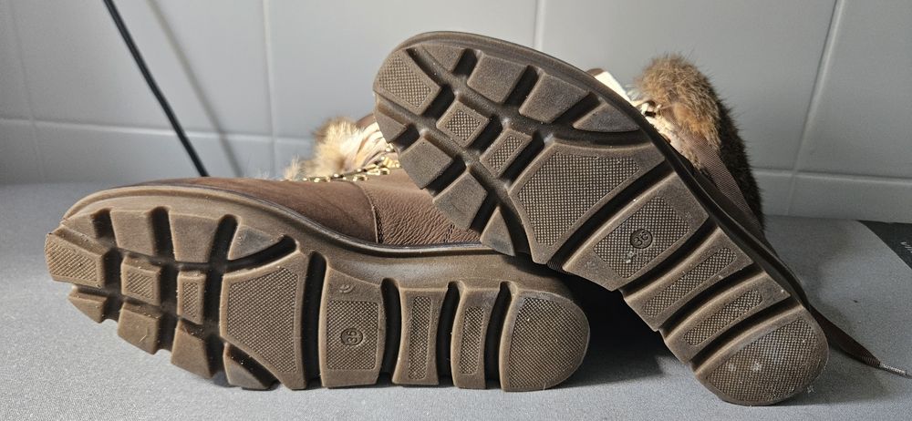 Botki damskie zimowe Lasocki