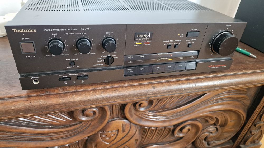 Technics  SU V60 wzmacniacz