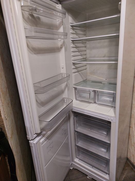 Продам холодильник б/у