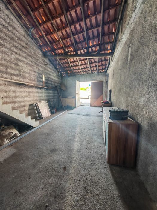 Garagem a venda condeixa