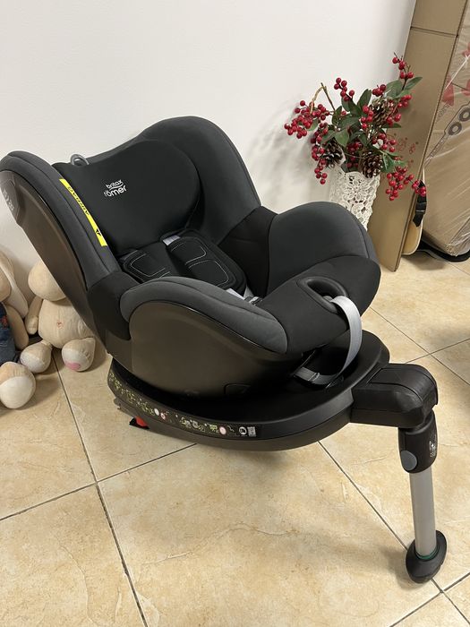 Автокрісло Britax Römer DUALFIX 2R Група 0+/1 (0-18 кг)
