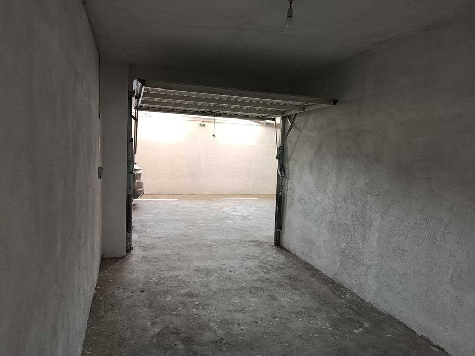 Garagem Fechada (Box) 16,5m² Centro de Tarouca