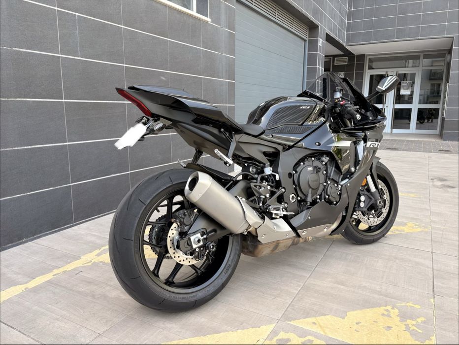 Yamaha YZF R1 2024