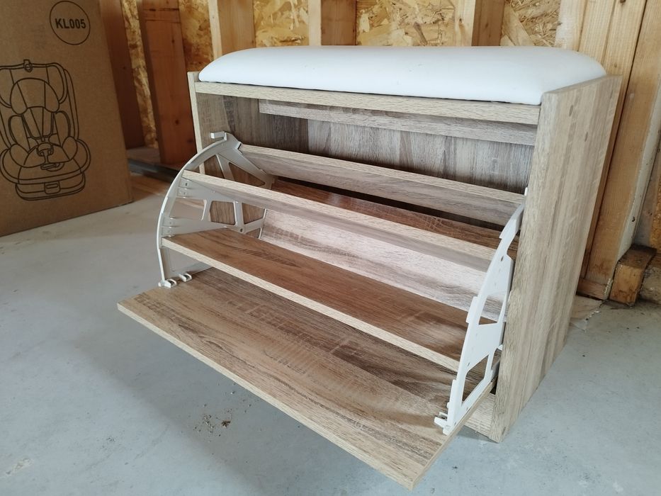 Mesinhas de cabeceira e sapateira/Banco