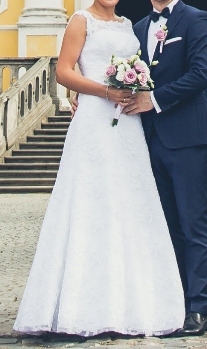 Koronkowa suknia ślubna, kolor biały, rozmiar 38