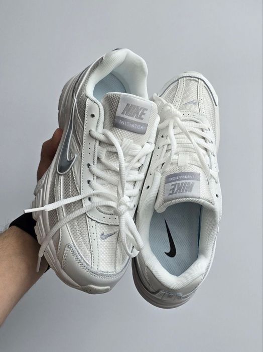 Nike Initiator White