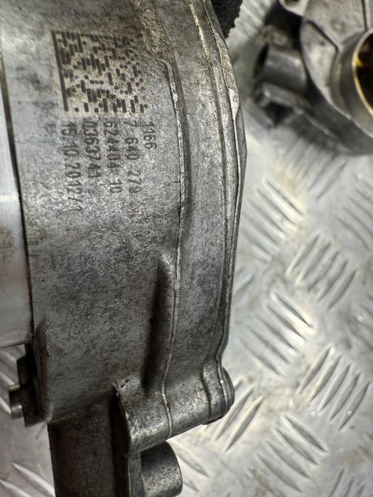 Насос вакуумный BMW N20 N26  11667640279