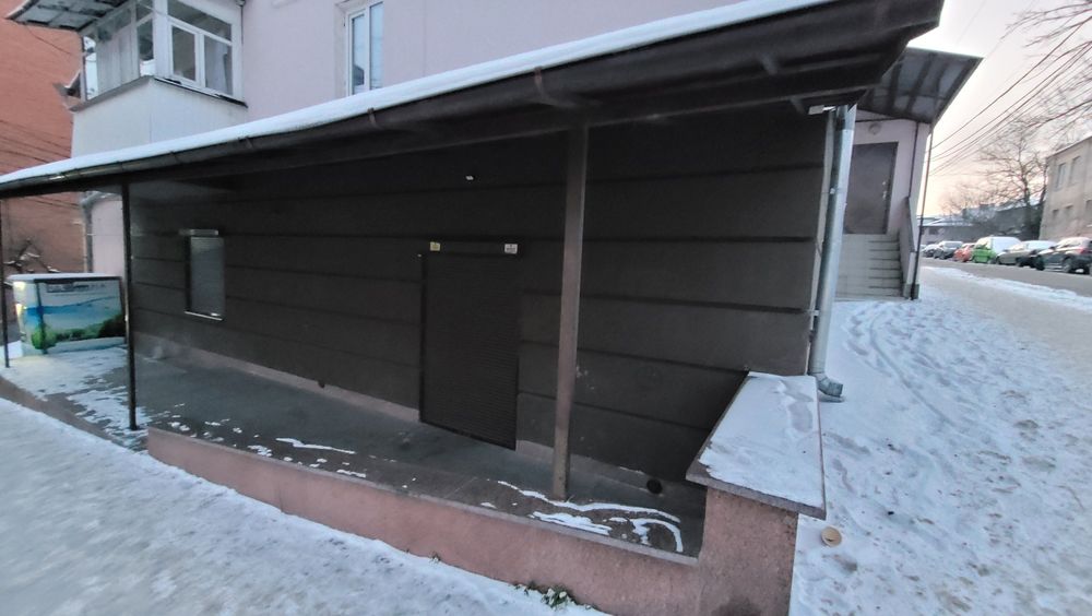 Здаю в оренду комерційне приміщення по вул Монастирській