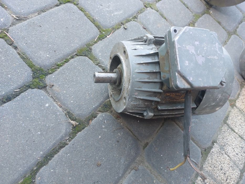 Silnik elektryczny