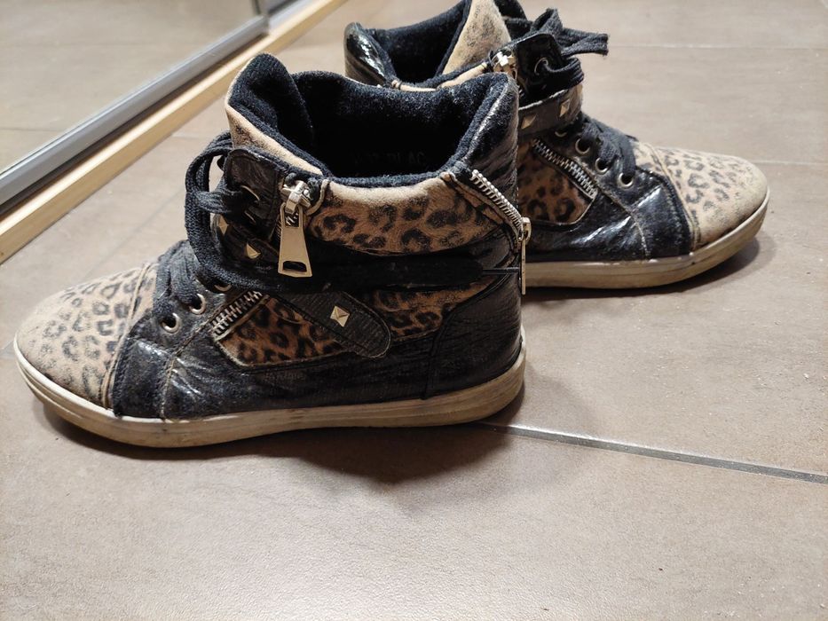 Buty damskie rozmiar 39 oddam za darmo