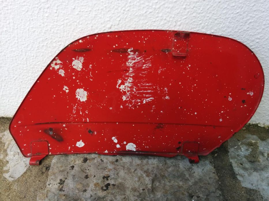 Tampa motor lado Esq VESPA