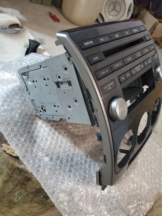 Штатна магнитола Мазда 5