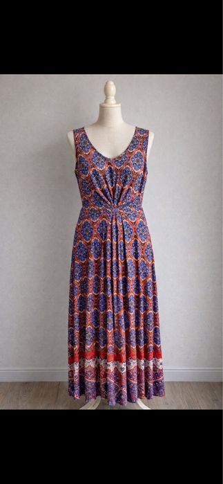 Sukienka z wiskozy długa