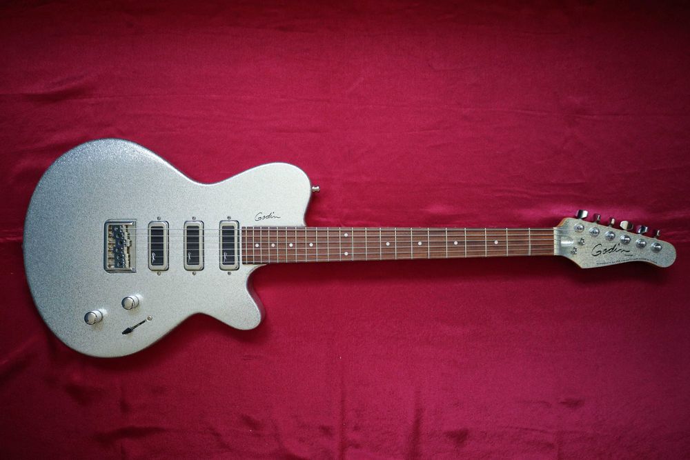 Godin Triumph Silver Sparkle