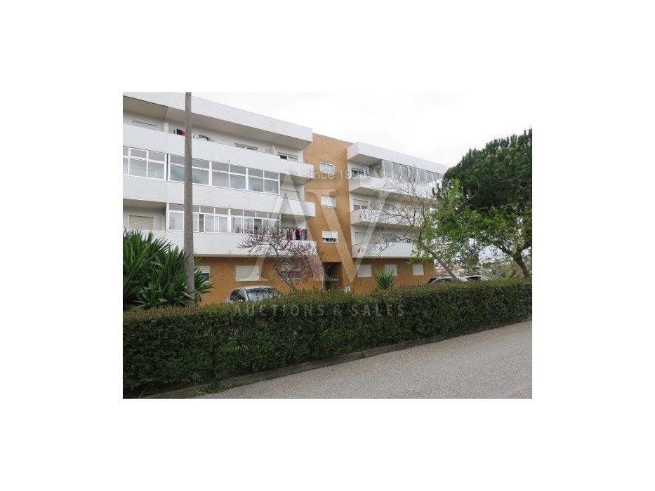 Apartamento T1 com garagem - MARRAZES - LEIRIA |LEILÃO ELETRÓNICO| ...