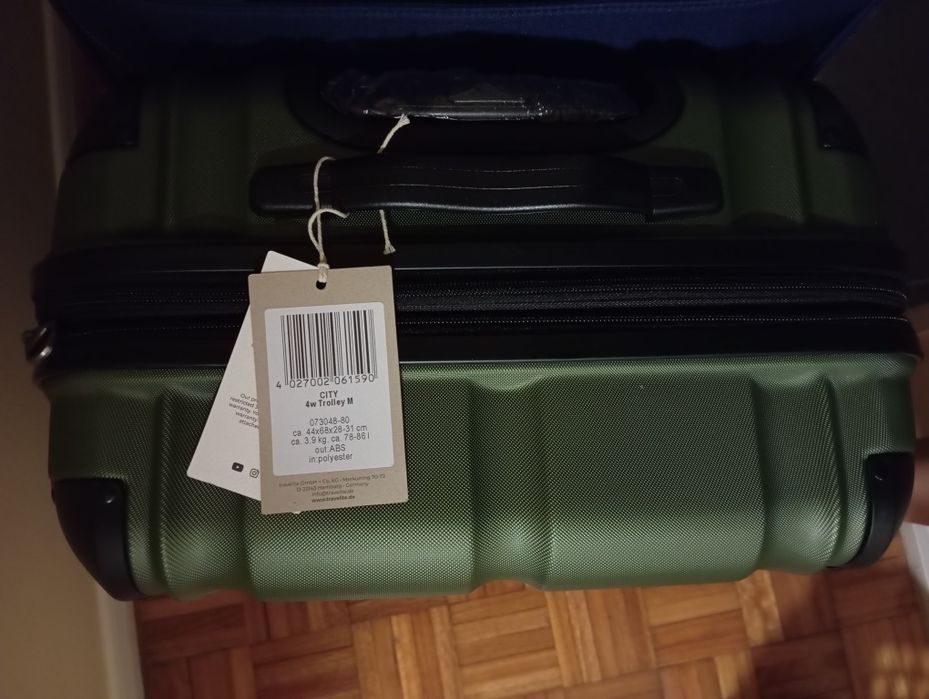 Mala de porão nova