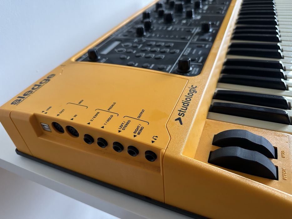 Studiologic Sledge VA Waldorf + torba Thomann stan bardzo dobry