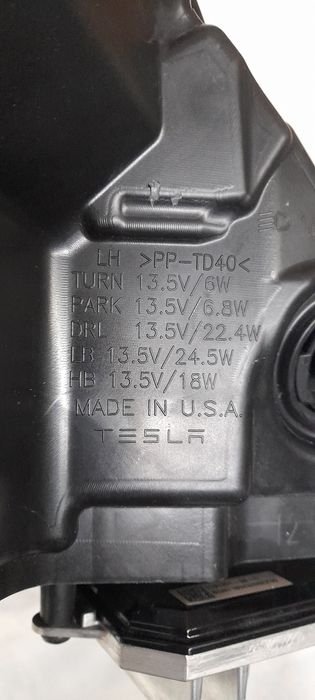 Фара тесла модел 3,Y.