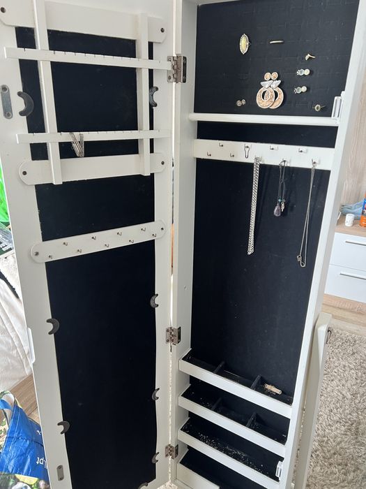 Espelho com porta joias