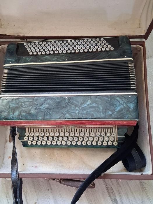 Баян майстровий на латуні