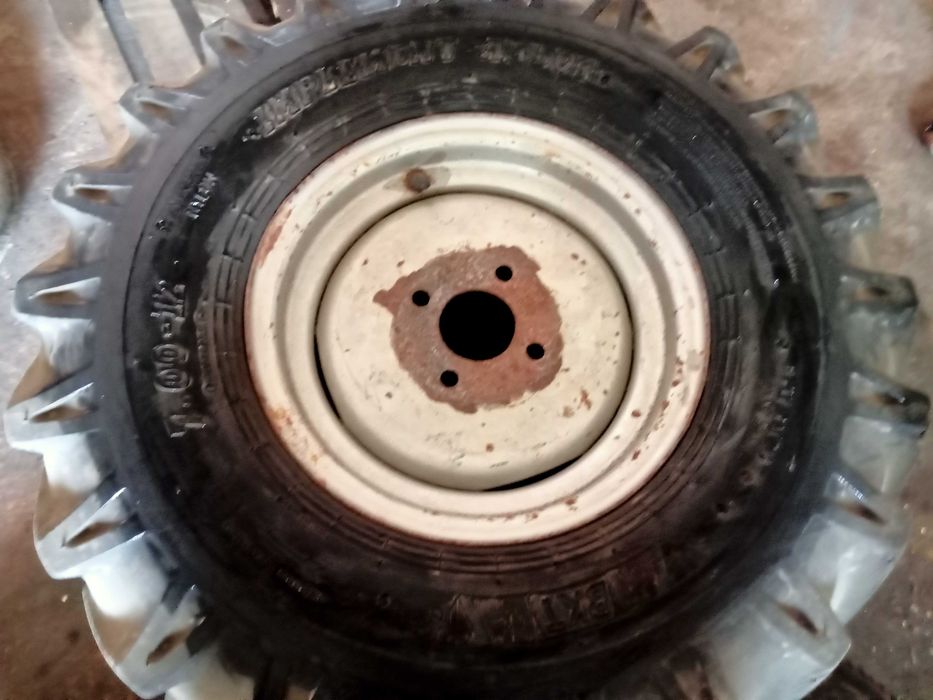 REFP11C 6 pneus BKT Implemente-AS504 7.00-12 trator reboque