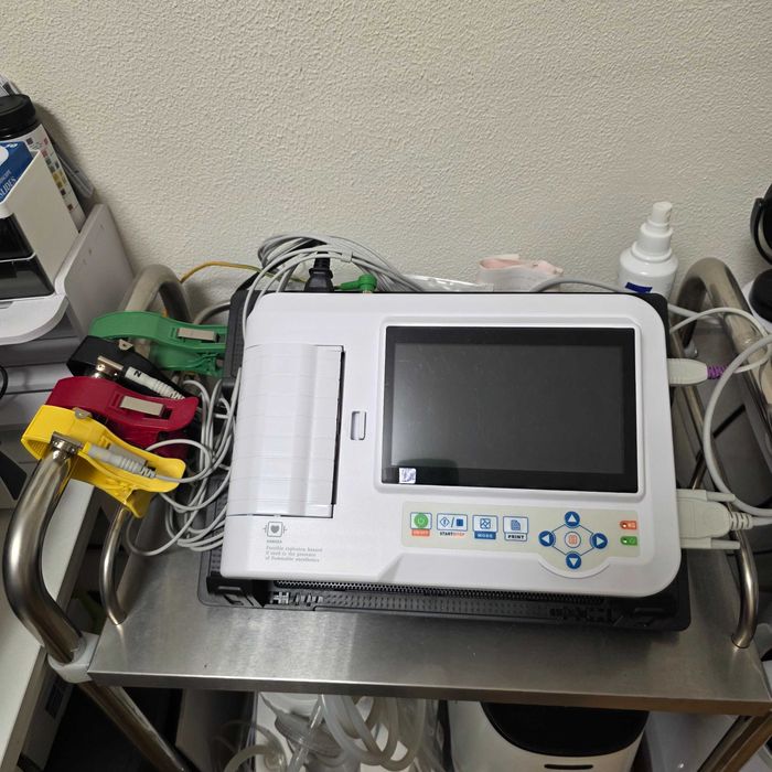 Ecg Contec 600G eletrocardiógrafo